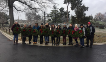 Exchange Students Participate in Wreaths Across America Day | Academic Year in America (AYA)