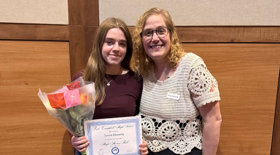 AYA Exchange student Leona from Germany hosted in Kentucky with her host mother