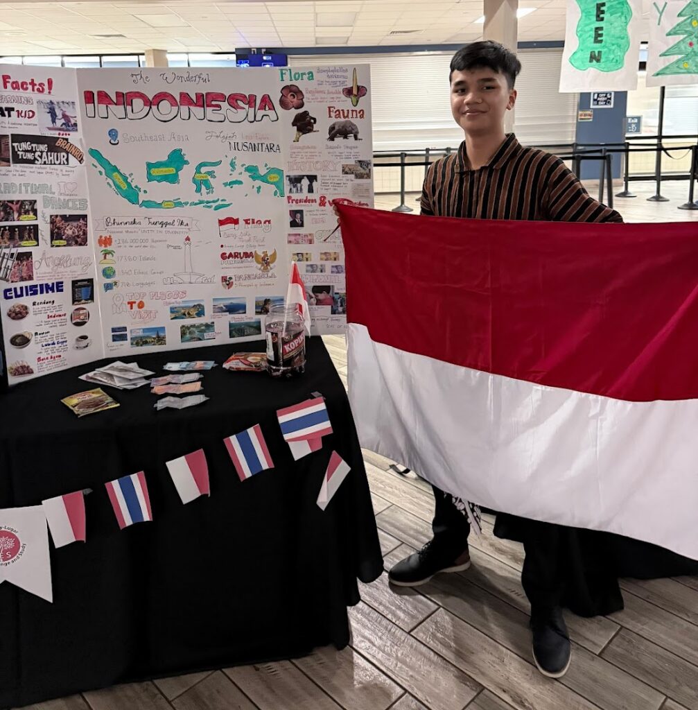 AYA Exchange Student Arfa from Indonesia hosted in Texas, USA - School Presentation