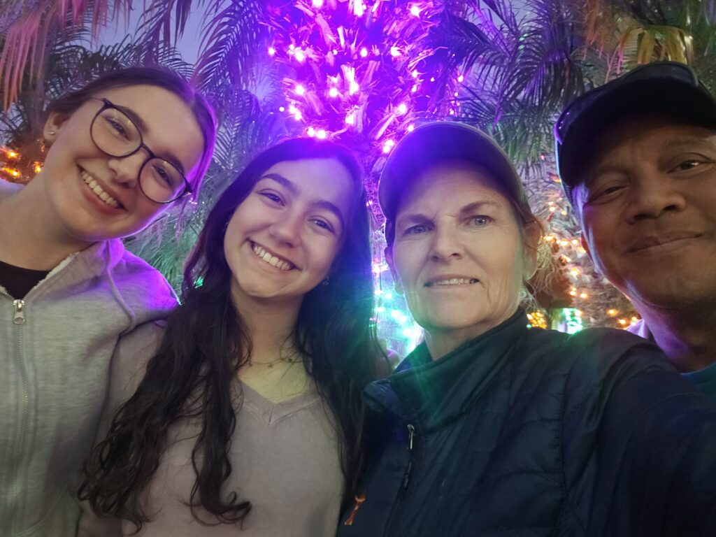Isabela from Brazil and Hannah from Germany hosted in Arizona